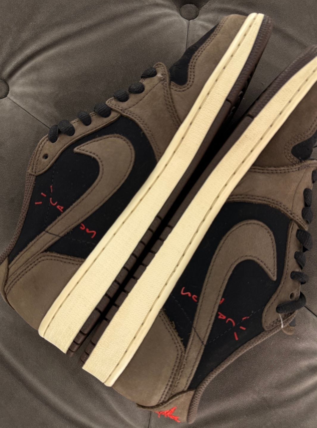 Air Jordan 1 Retro Low OG SP Travis Scott Mocha - Sneakers Usate | ResellZone