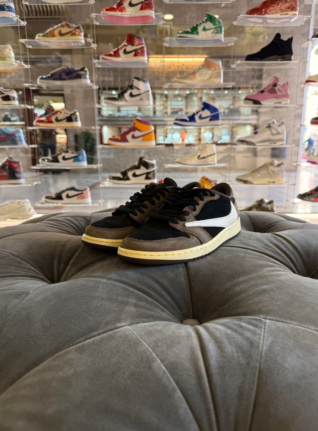 Air Jordan 1 Retro Low OG SP Travis Scott Mocha - Sneakers Usate | ResellZone