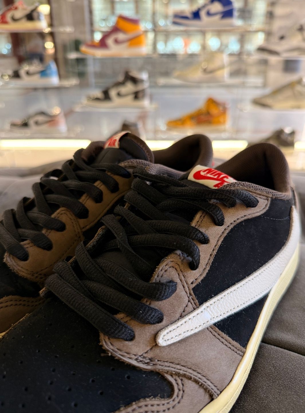 Air Jordan 1 Retro Low OG SP Travis Scott Mocha - Sneakers Usate | ResellZone