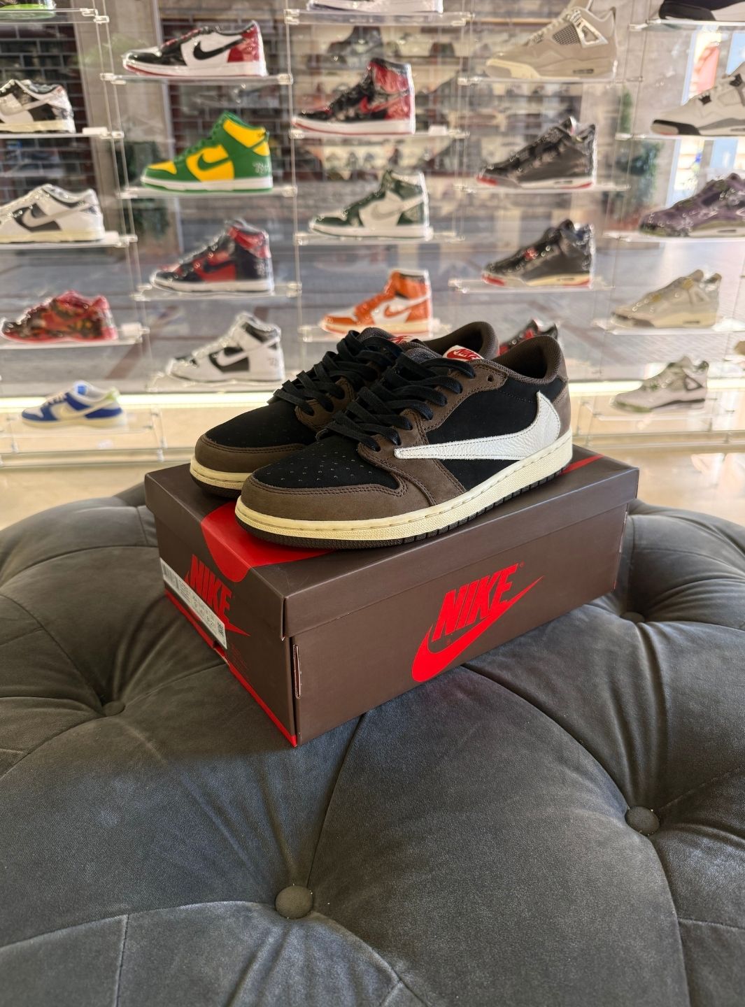 Air Jordan 1 Retro Low OG SP Travis Scott Mocha - Sneakers Usate | ResellZone