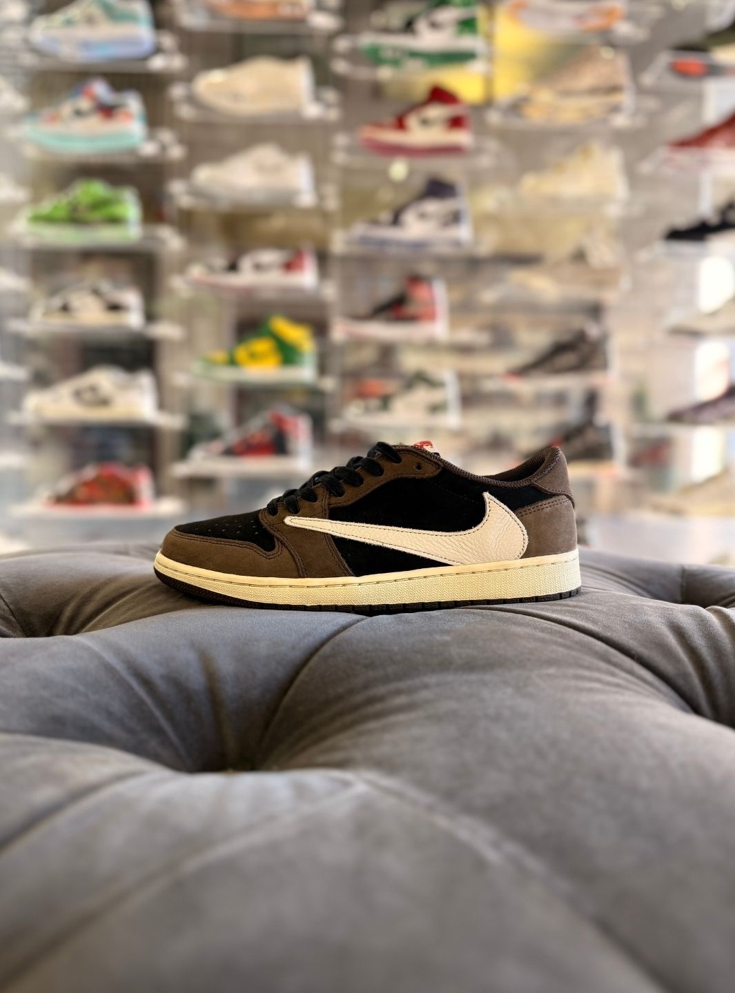Air Jordan 1 Retro Low OG SP Travis Scott Mocha - Sneakers Usate | ResellZone