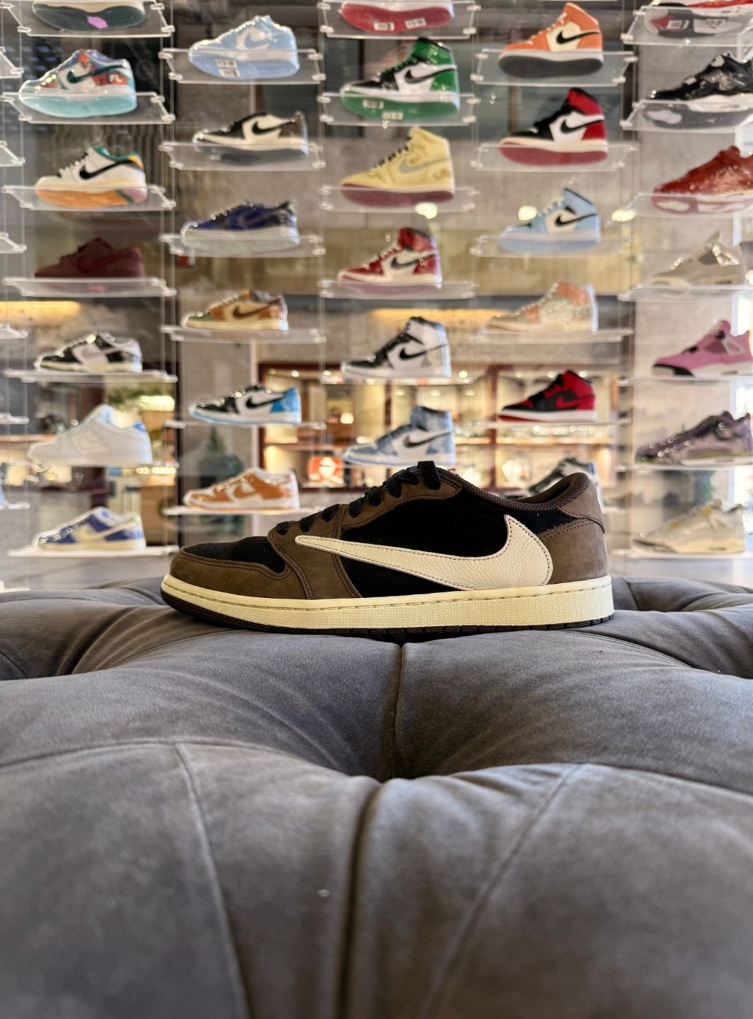 Air Jordan 1 Retro Low OG SP Travis Scott Mocha - Sneakers Usate | ResellZone