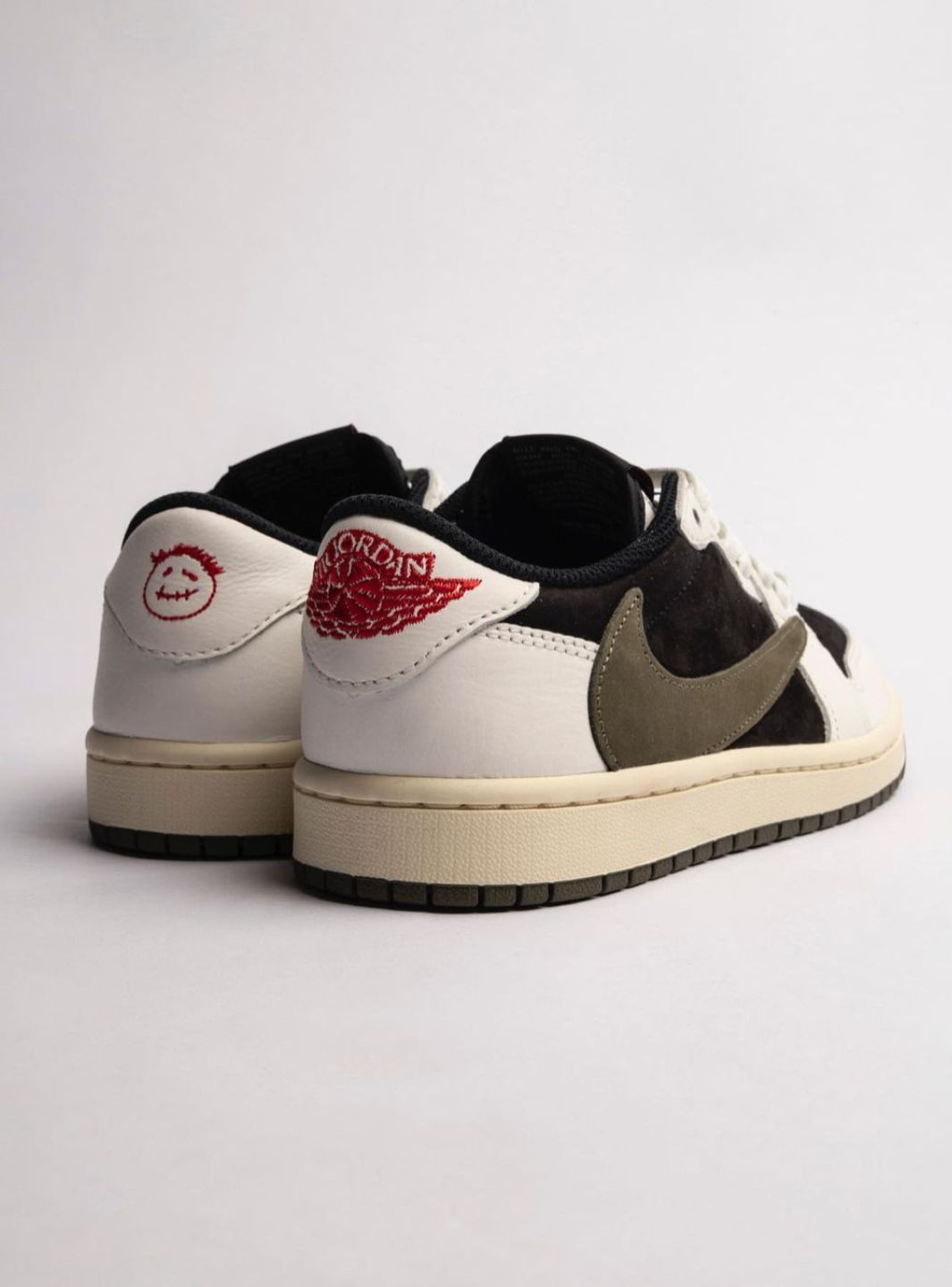 Air Jordan 1 Retro Low OG SP Travis Scott Olive - DZ4137-106 | ResellZone