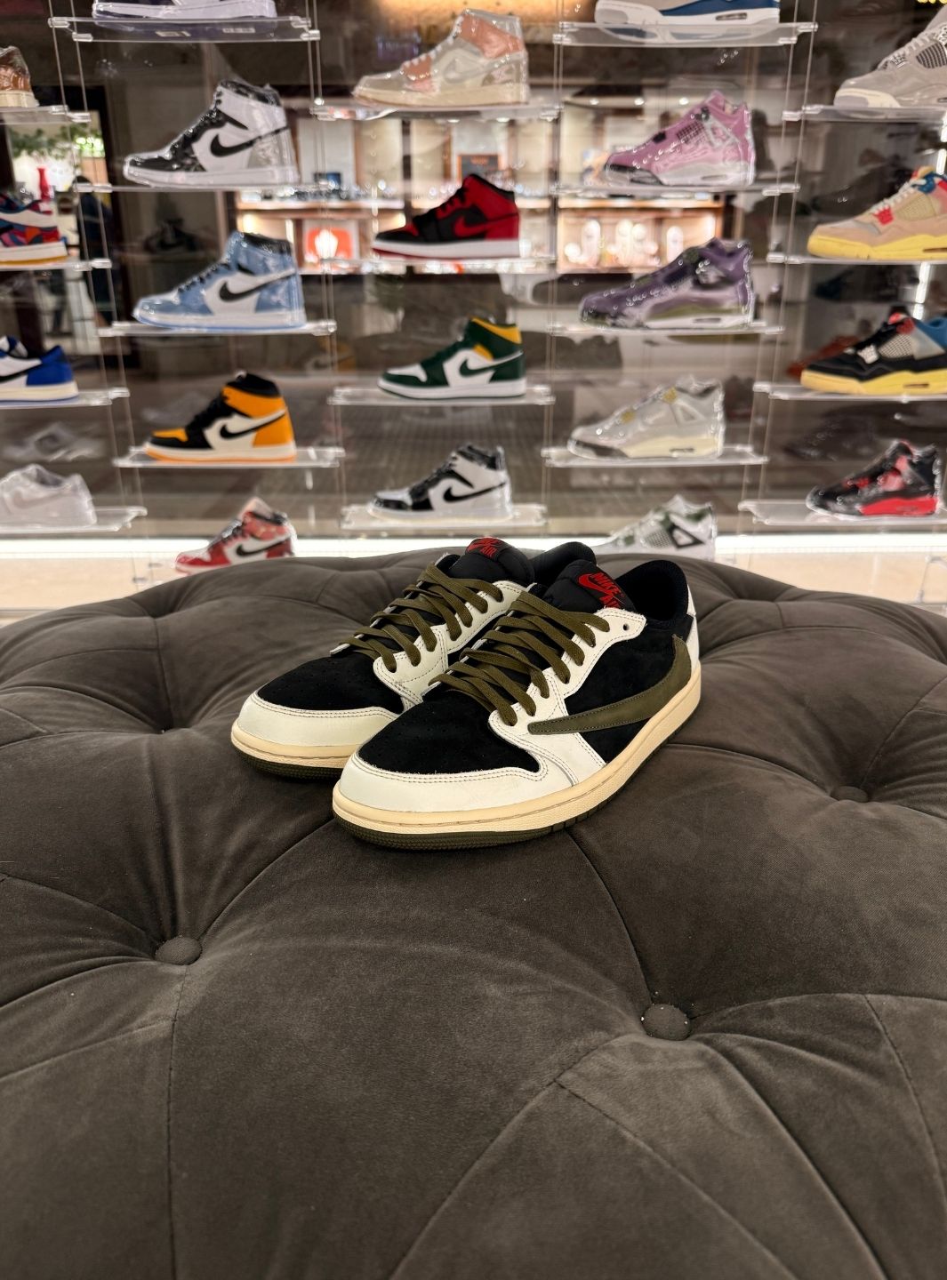 Air Jordan 1 Retro Low OG SP Travis Scott Olive - Sneakers Usate | ResellZone