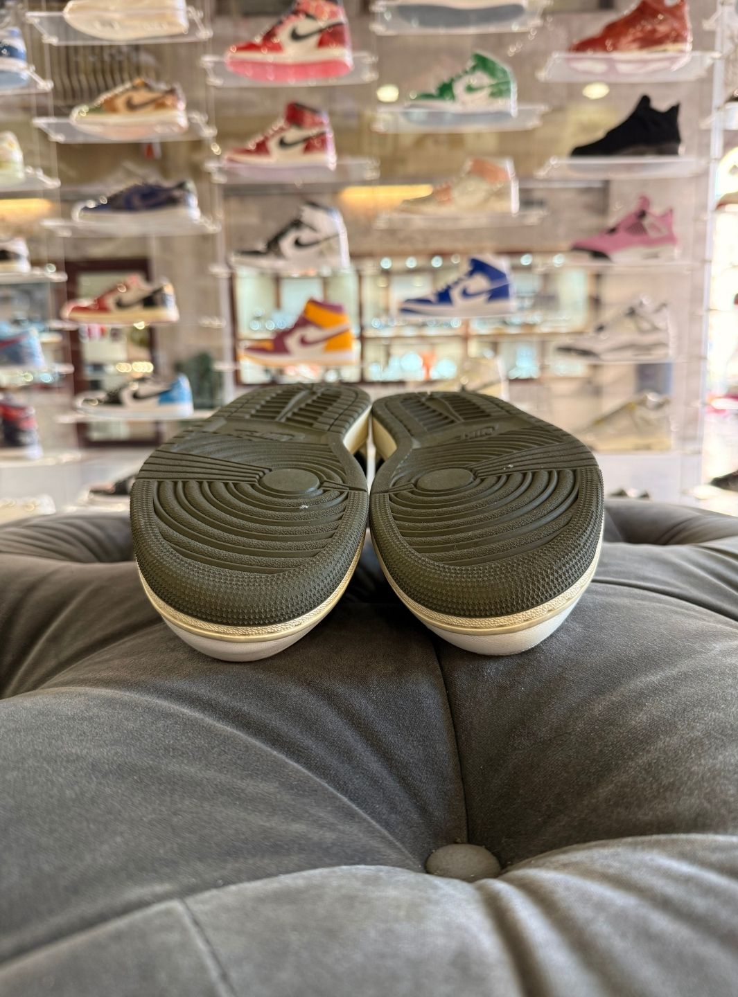 Air Jordan 1 Retro Low OG SP Travis Scott Olive - Sneakers Usate | ResellZone