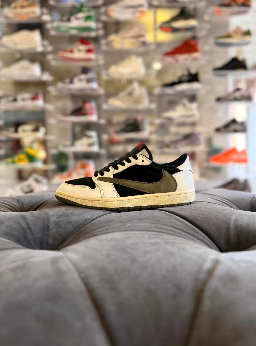 Air Jordan 1 Retro Low OG SP Travis Scott Olive - Sneakers Usate | ResellZone