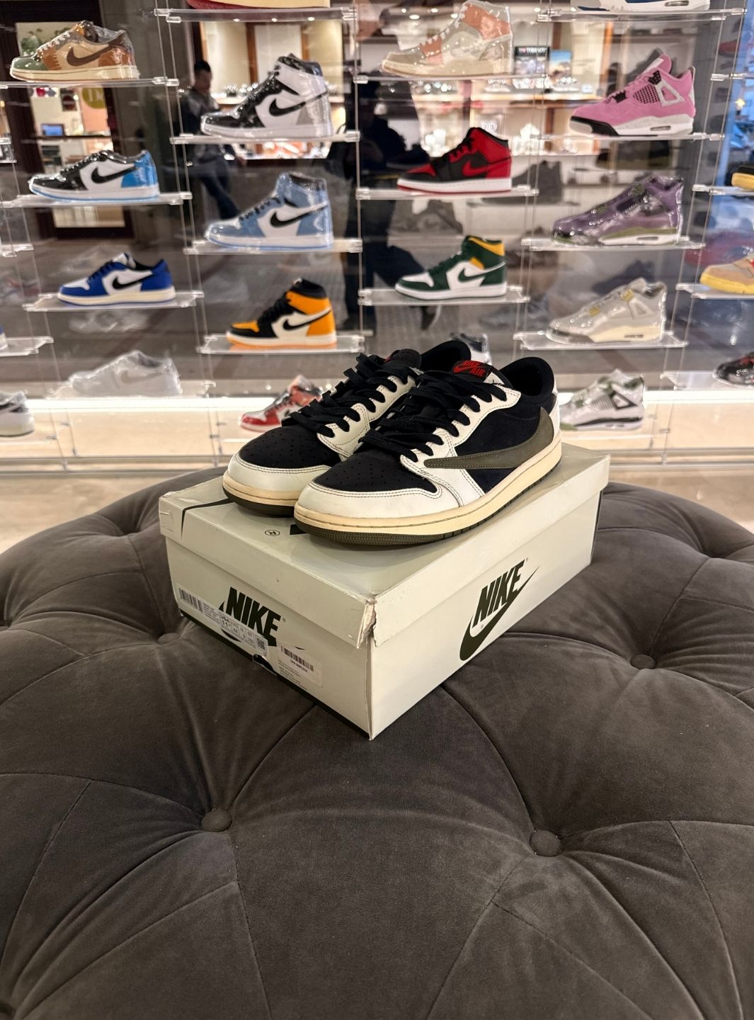 Air Jordan 1 Retro Low OG SP Travis Scott Olive - Sneakers Usate | ResellZone