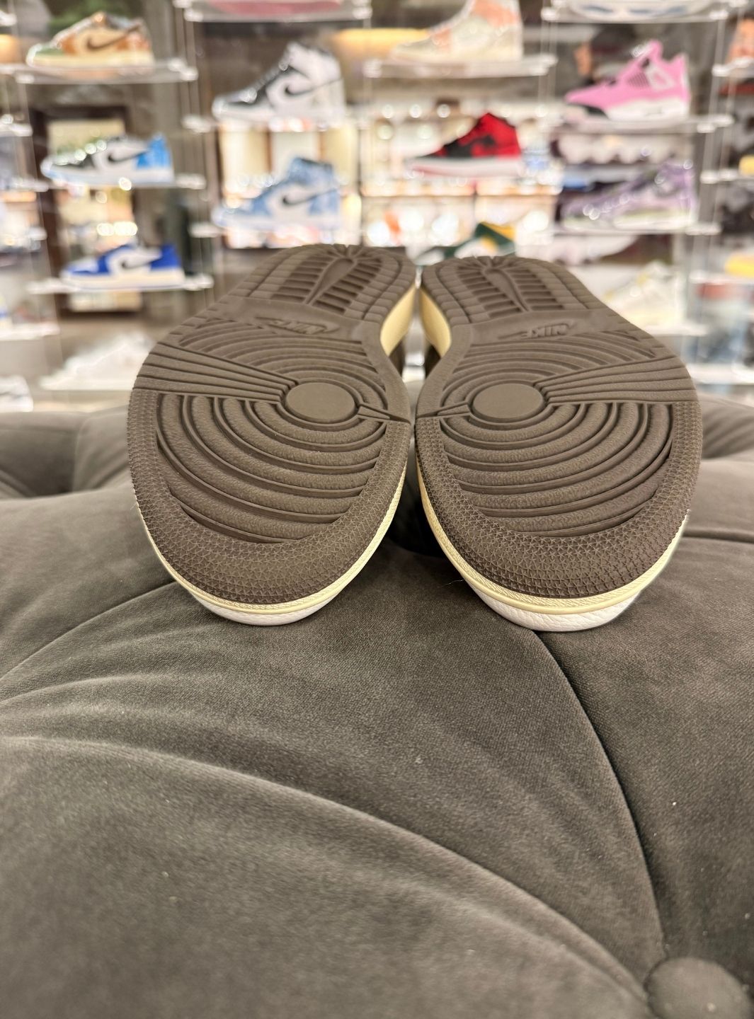 Air Jordan 1 Retro Low OG SP Travis Scott Reverse Mocha - Sneakers Usate | ResellZone