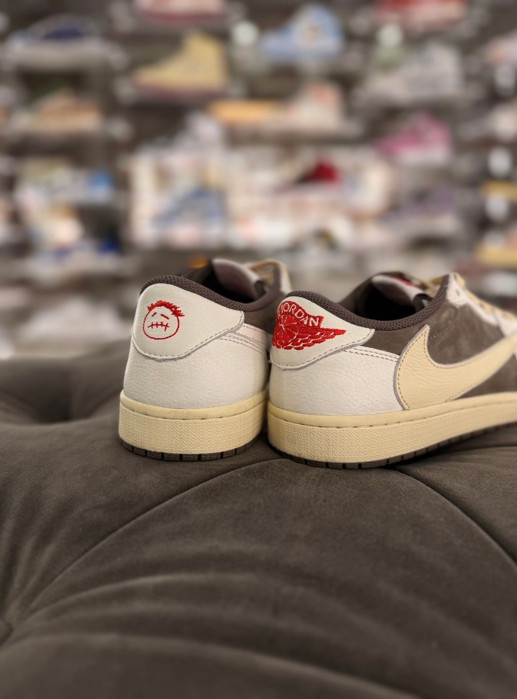 Air Jordan 1 Retro Low OG SP Travis Scott Reverse Mocha - Sneakers Usate | ResellZone