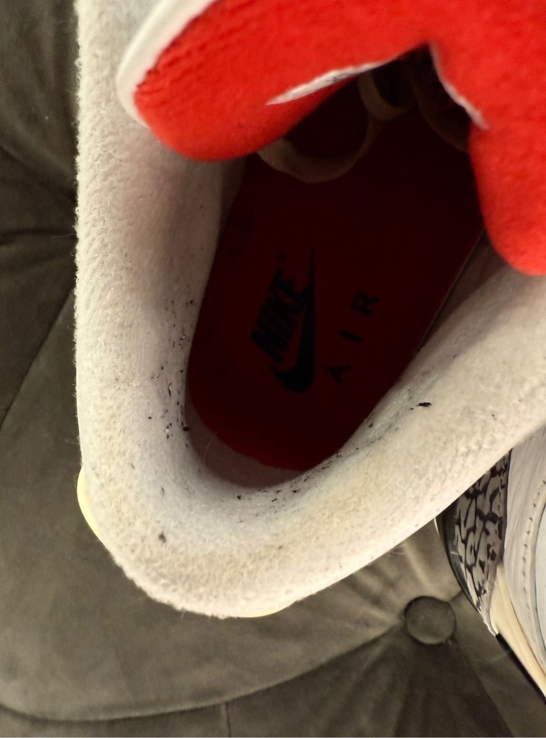 Air Jordan 3 Retro White Cement Reimagined - Sneakers Usate | ResellZone