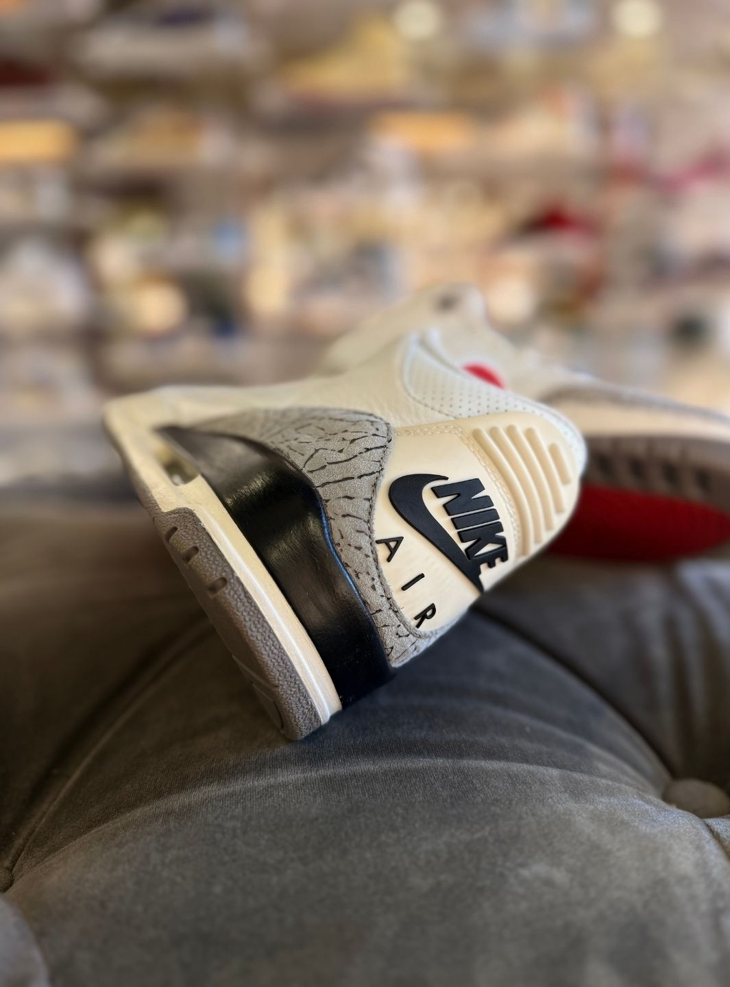 Air Jordan 3 Retro White Cement Reimagined - Sneakers Usate | ResellZone