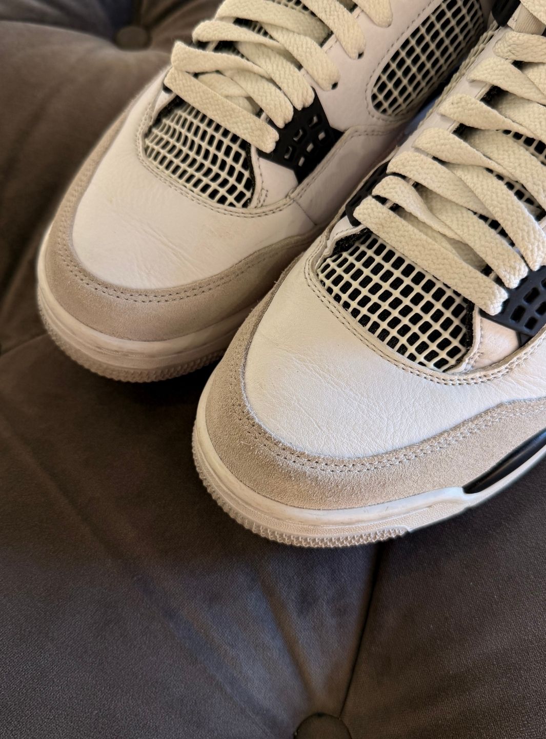 Air Jordan 4 Military Black - Sneakers Usate | ResellZone
