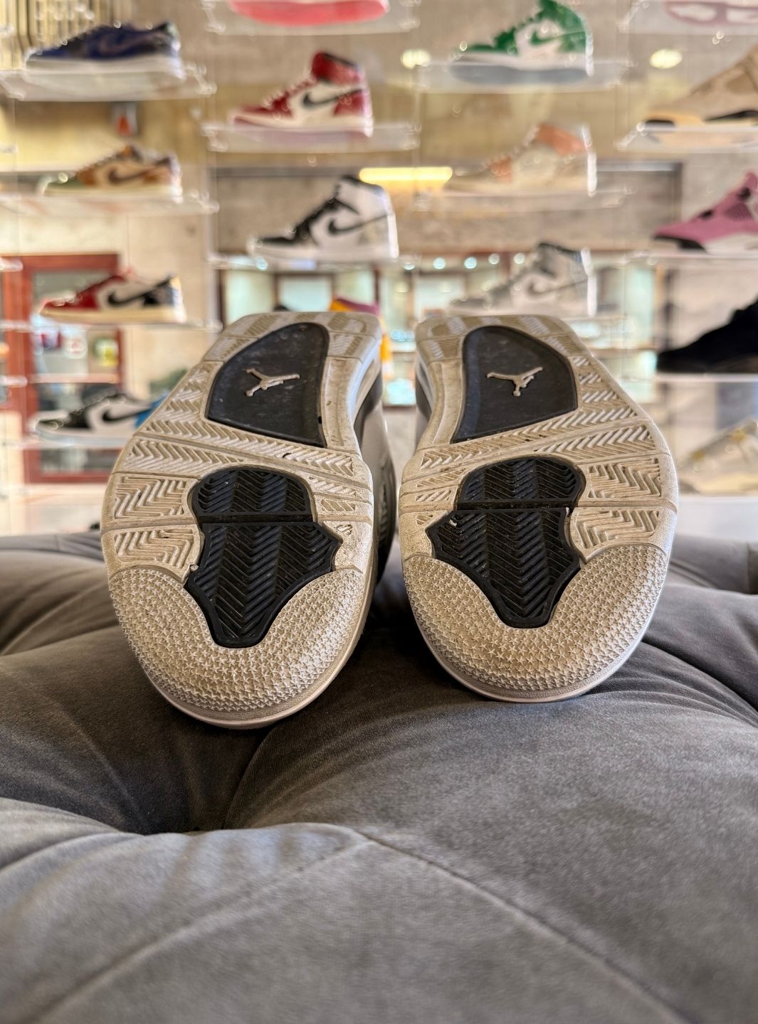 Air Jordan 4 Military Black - Sneakers Usate | ResellZone