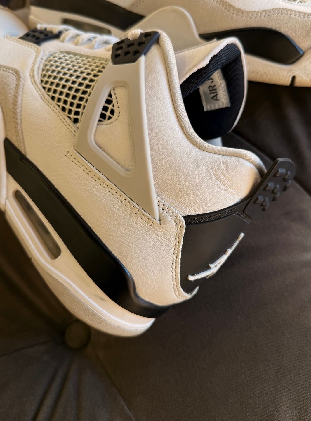 Air Jordan 4 Military Black - Sneakers Usate | ResellZone