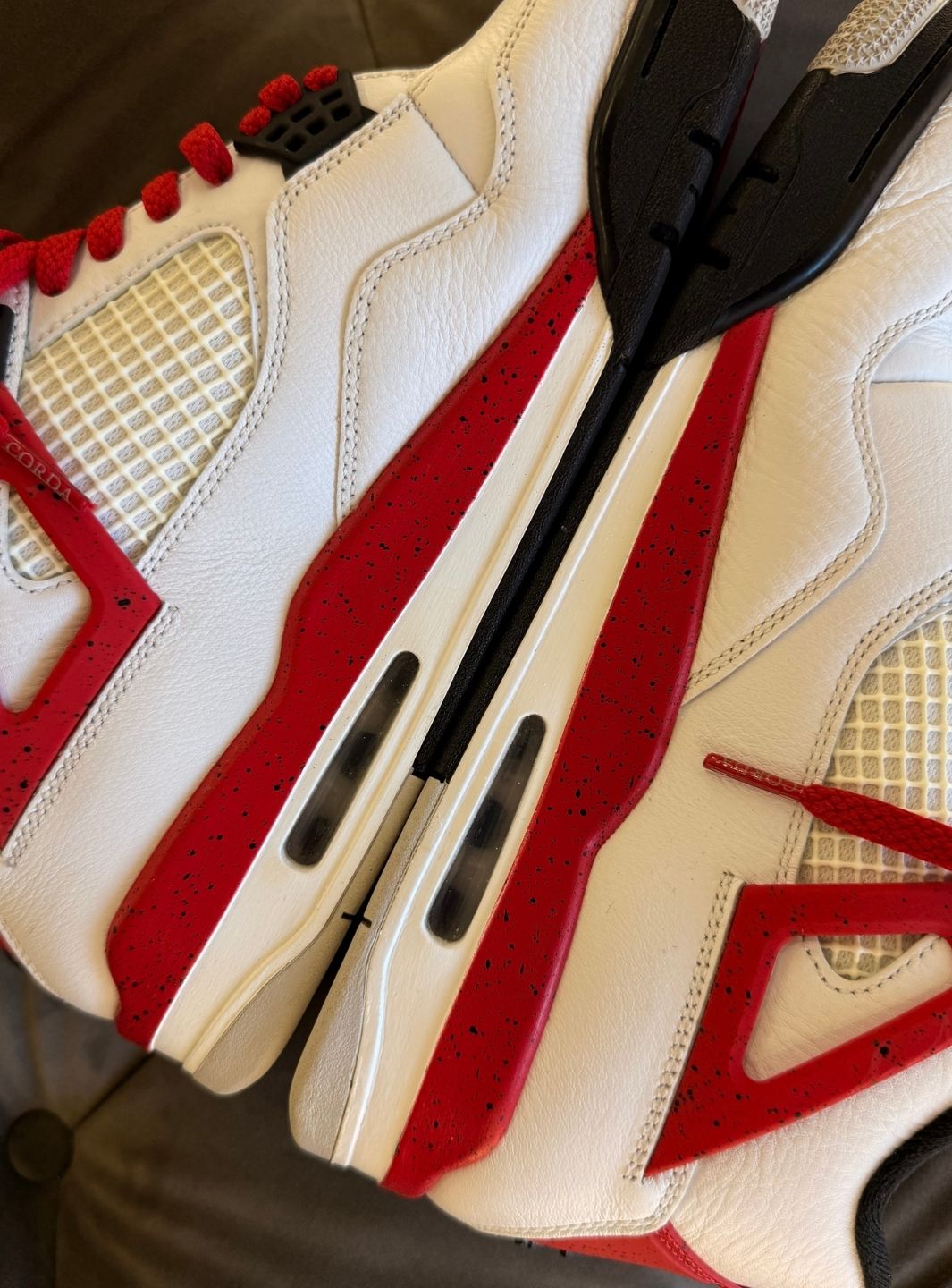 Air Jordan 4 Red Cement - Sneakers Usate | ResellZone