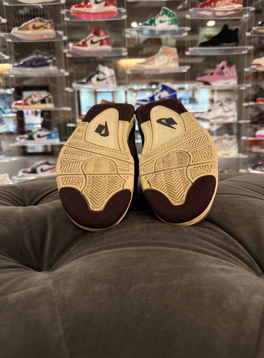Air Jordan 4 Retro A Ma Maniére Violet Ore - Sneakers Usate | ResellZone