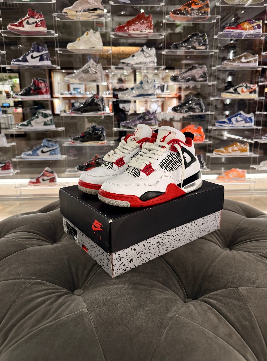 Air Jordan 4 Retro Fire Red (2020) - Sneakers Usate | ResellZone