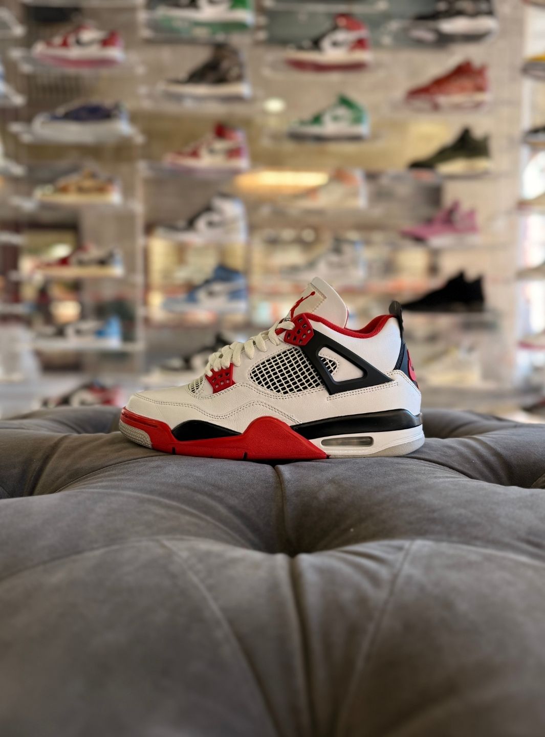 Air Jordan 4 Retro Fire Red (2020) - Sneakers Usate | ResellZone