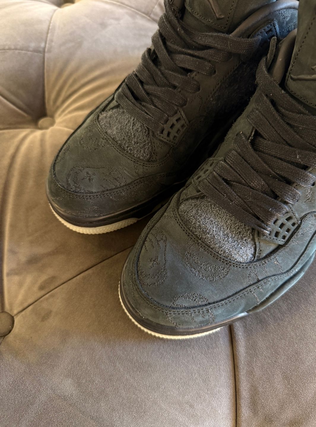 Air Jordan 4 Retro Kaws Black - Sneakers Usate | ResellZone