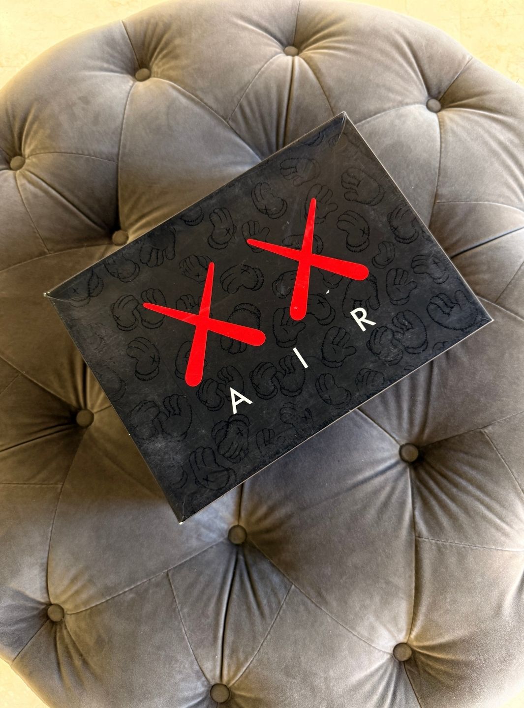 Air Jordan 4 Retro Kaws - Sneakers Usate | ResellZone