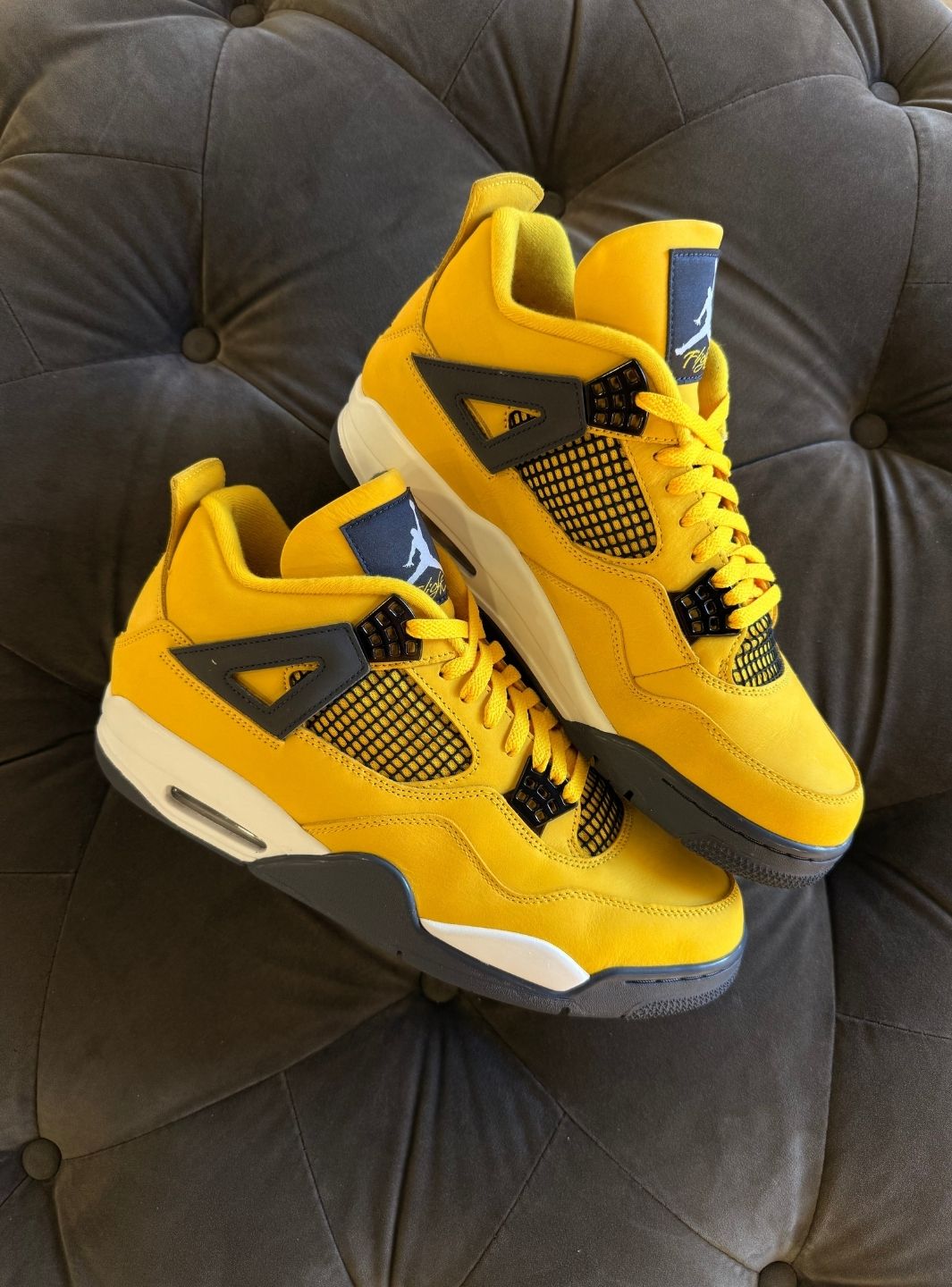 Air Jordan 4 Retro Lightning (2021) - Sneakers Usate | ResellZone