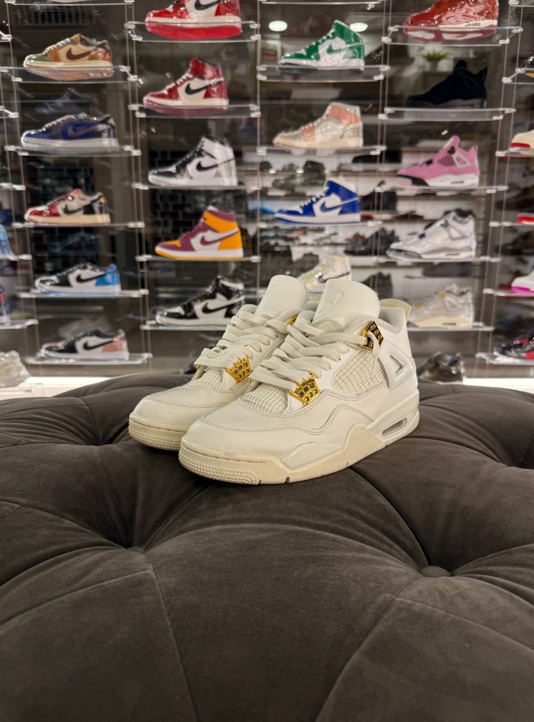 Air Jordan 4 Retro Metallic Gold - Sneakers Usate | ResellZone