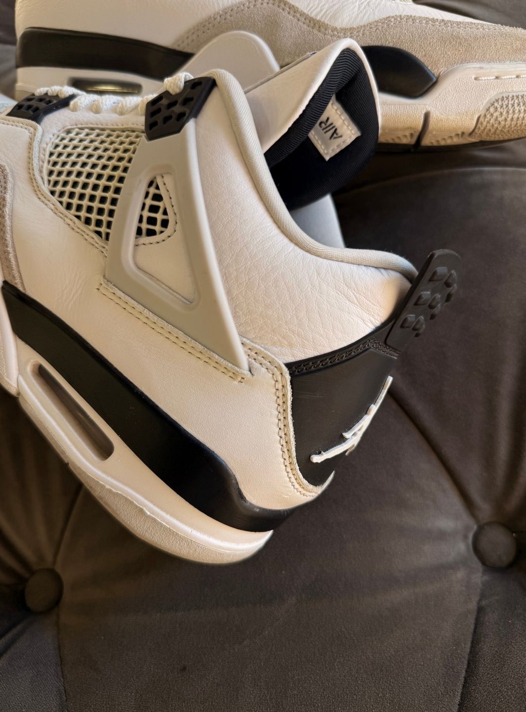 Air Jordan 4 Retro Military Black - Sneakers Usate | ResellZone