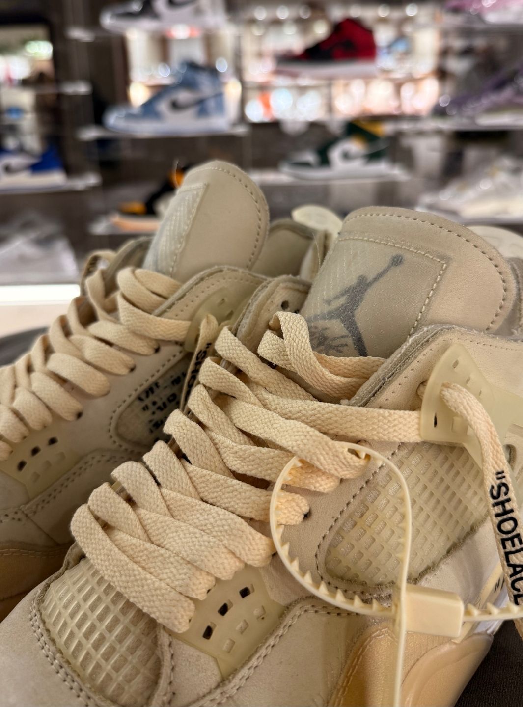 Air Jordan 4 Retro Off-White Sail - Sneakers Usate | ResellZone