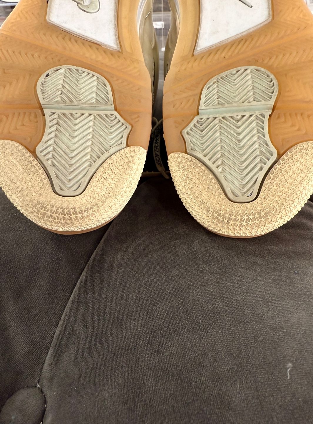 Air Jordan 4 Retro Off-White Sail - Sneakers Usate | ResellZone