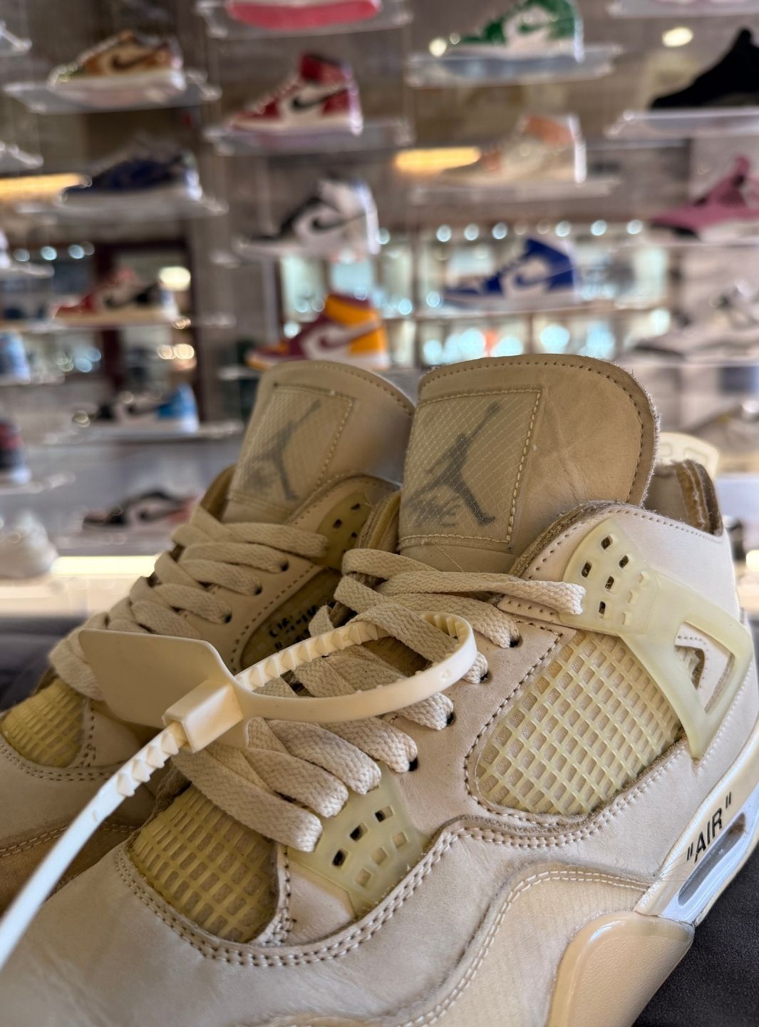 Air Jordan 4 Retro Off-White Sail - Sneakers Usate | ResellZone