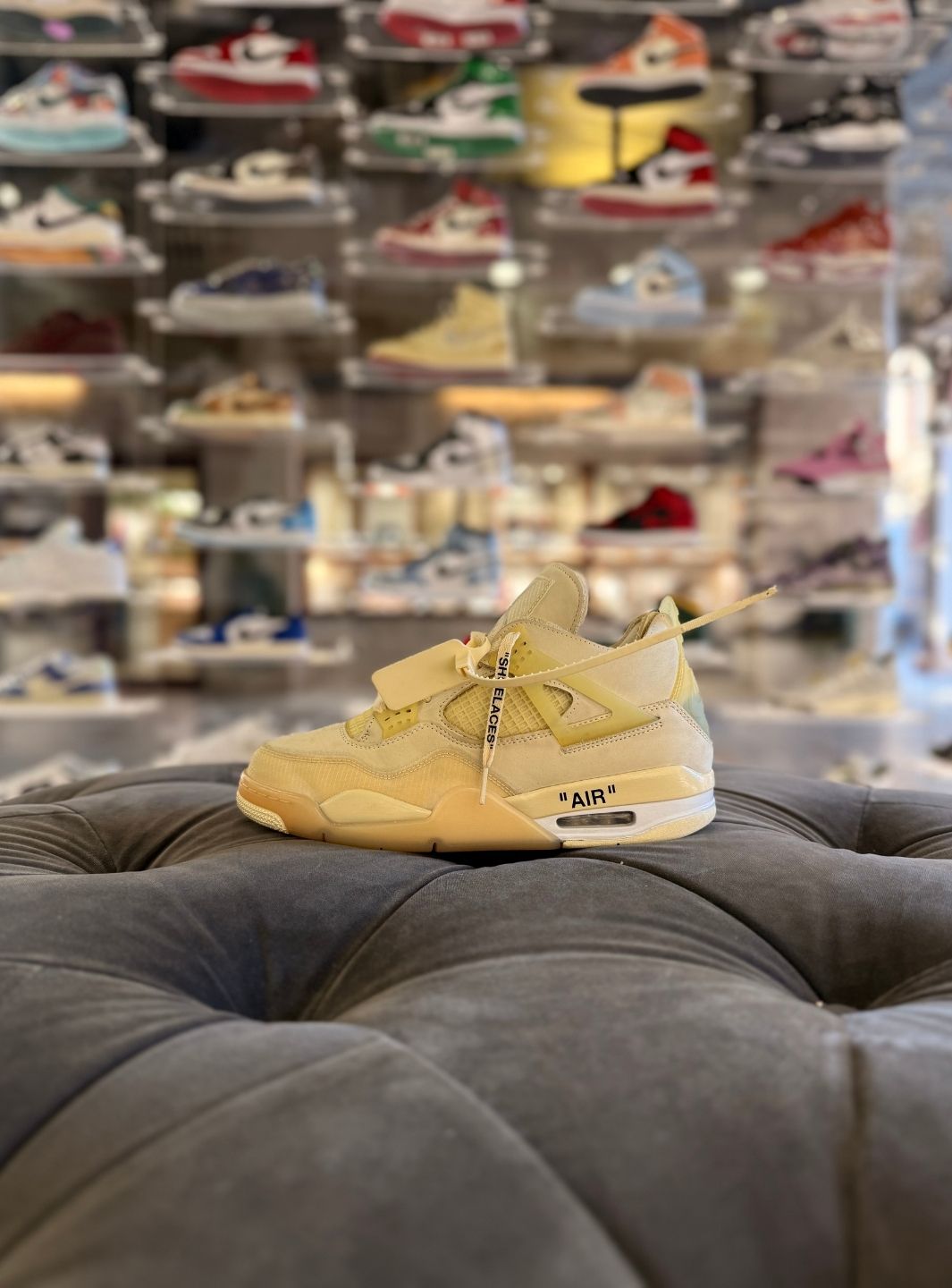 Air Jordan 4 Retro Off-White Sail - Sneakers Usate | ResellZone