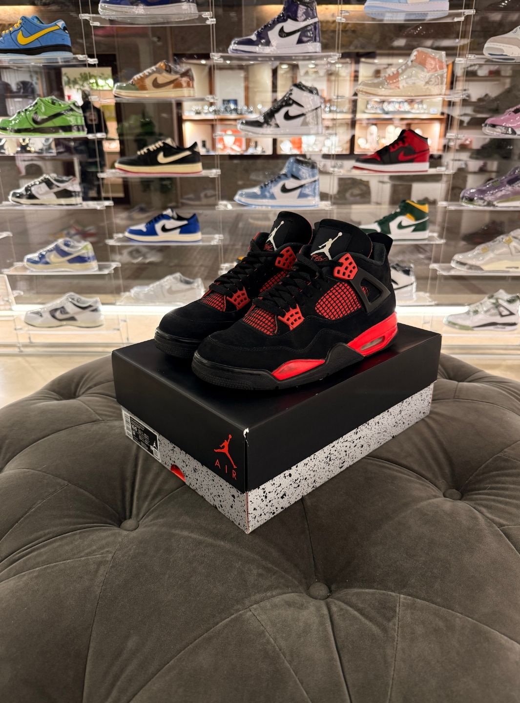 Air Jordan 4 Retro Red Thunder - Sneakers Usate | ResellZone