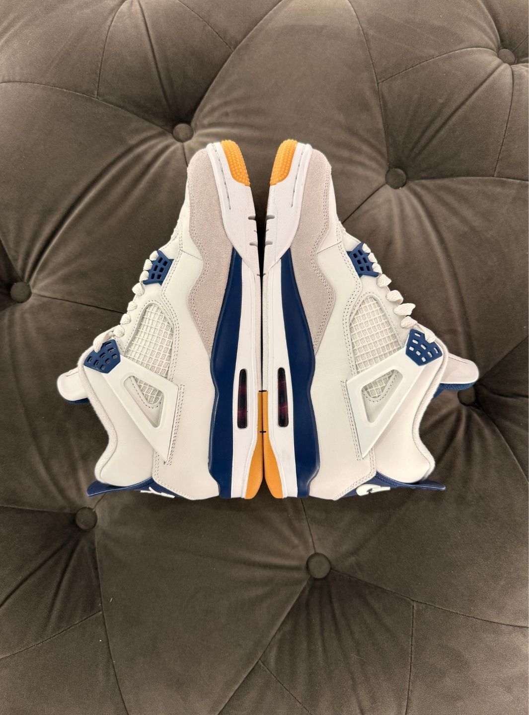 Air Jordan 4 Retro SB Navy - Sneakers Usate | ResellZone