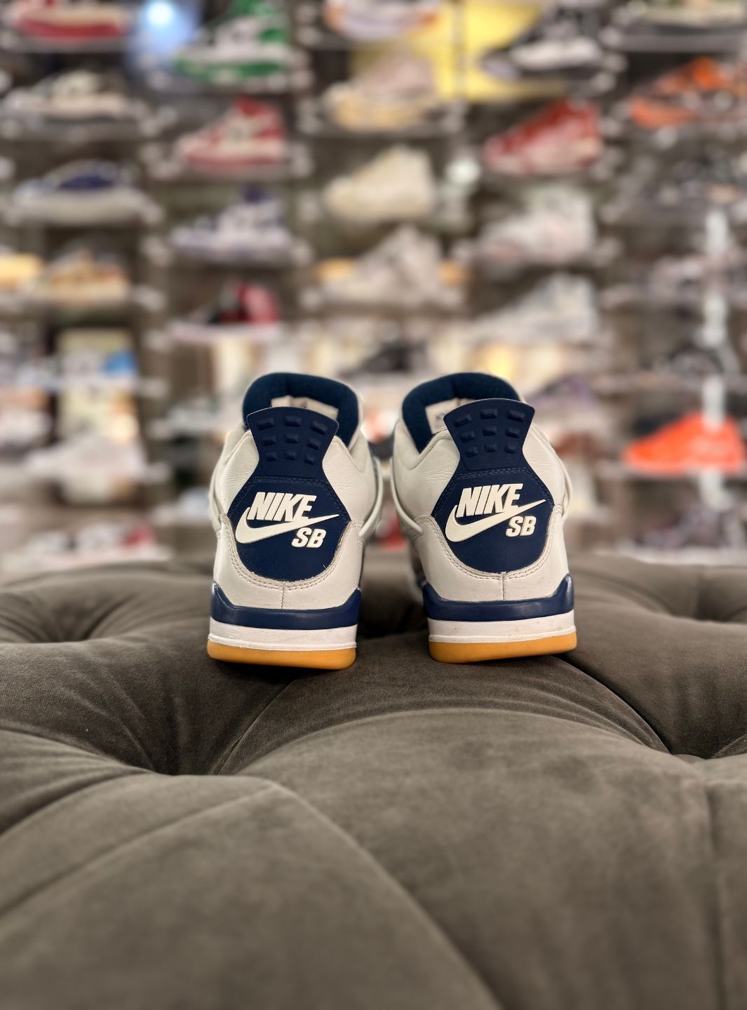 Air Jordan 4 Retro SB Navy - Sneakers Usate | ResellZone