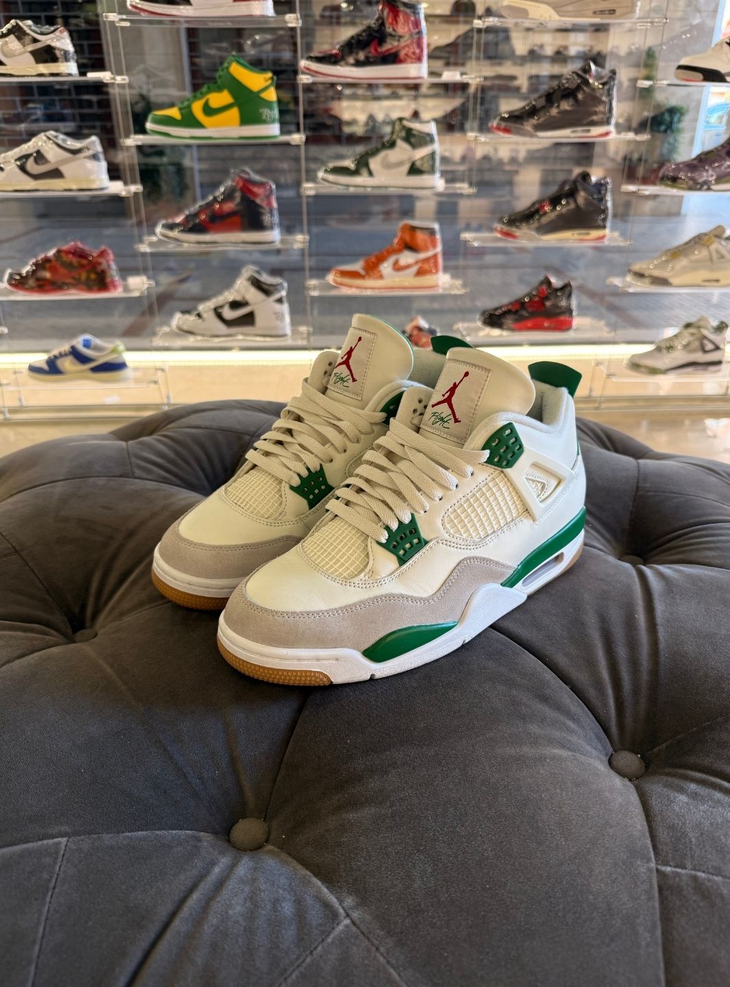 Air Jordan 4 Retro SB Pine Green - Sneakers Usate | ResellZone