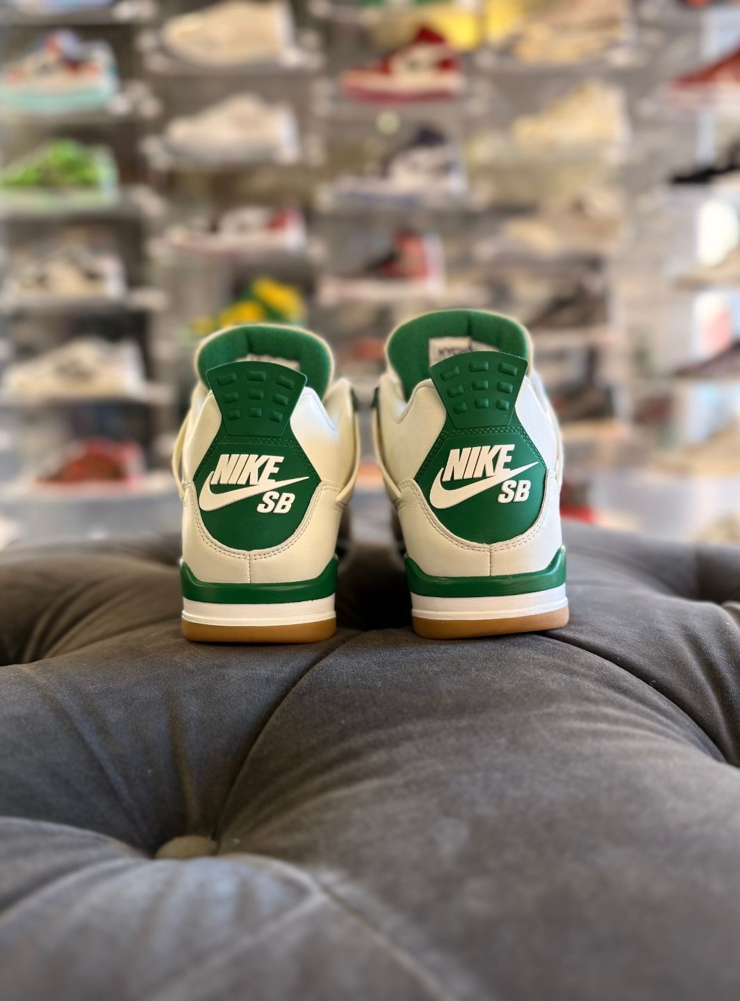 Air Jordan 4 Retro SB Pine Green - Sneakers Usate | ResellZone