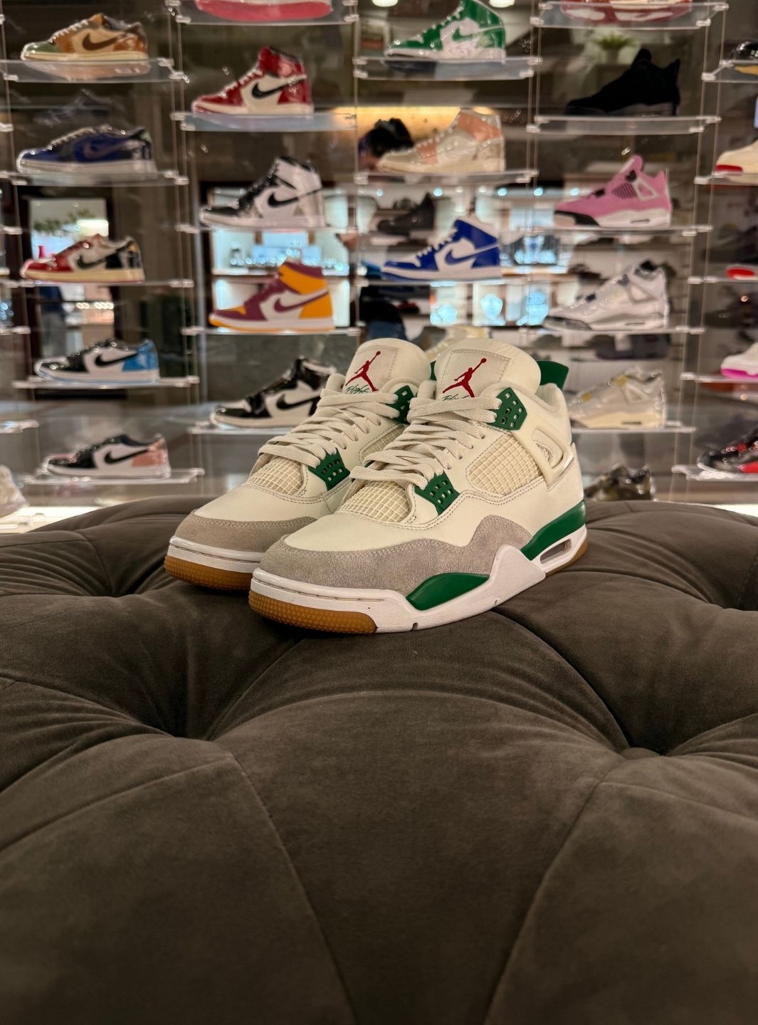 Air Jordan 4 Retro SB Pine Green - Sneakers Usate | ResellZone