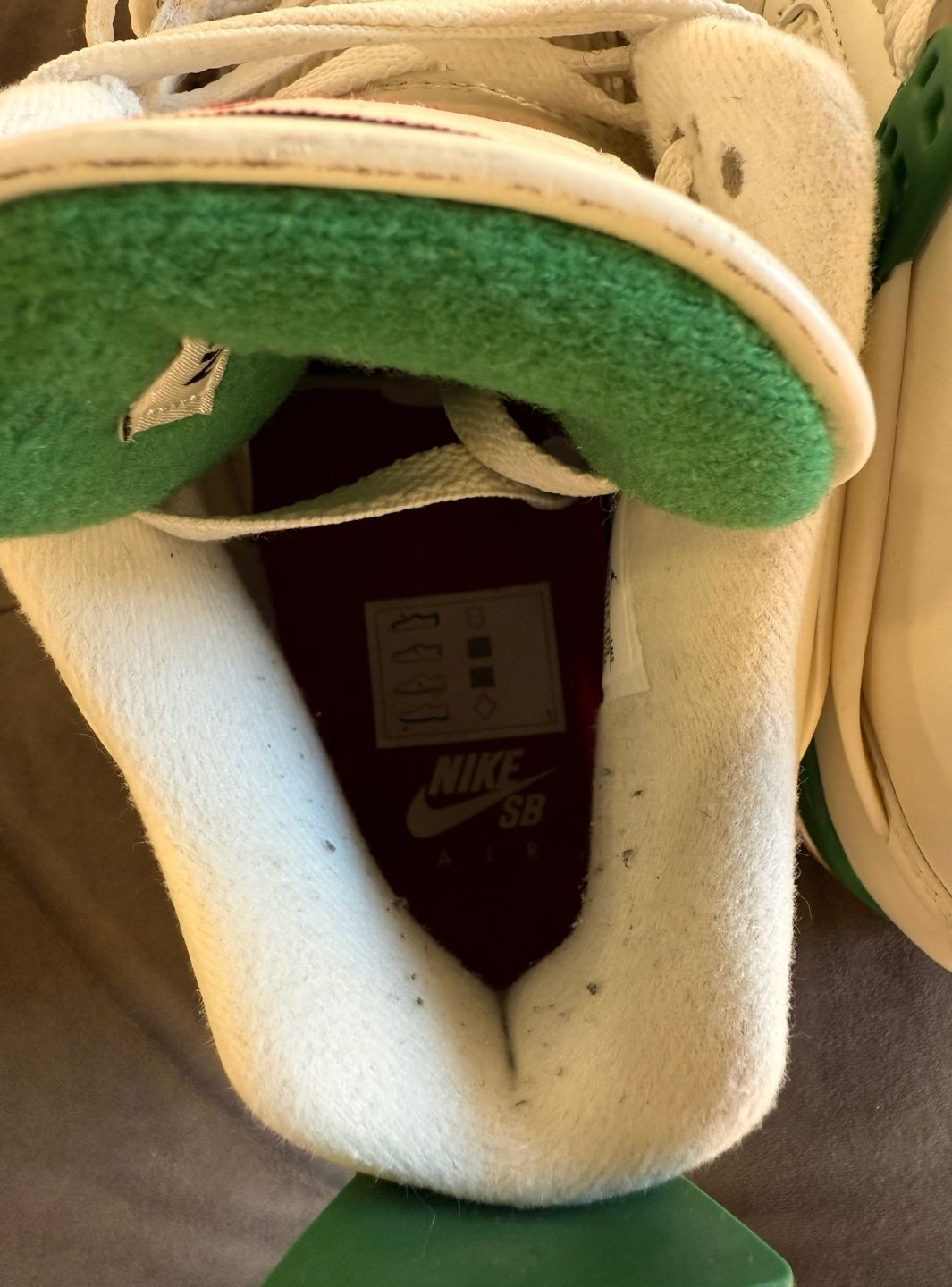 Air Jordan 4 Retro SB Pine Green - Sneakers Usate | ResellZone