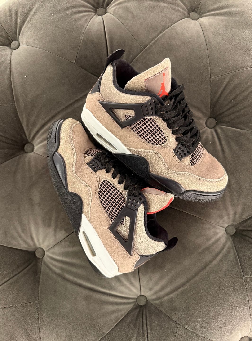 Air Jordan 4 Retro Taupe Haze - Sneakers Usate | ResellZone