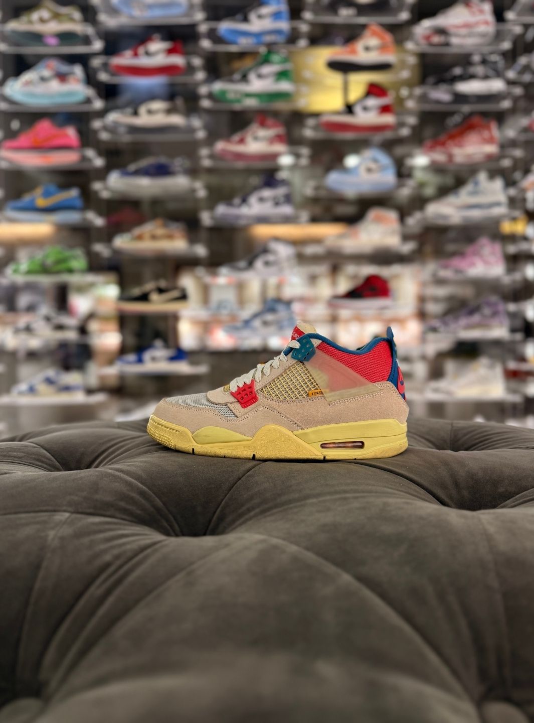 Air Jordan 4 Retro Union Guava Ice - Sneakers Usate | ResellZone