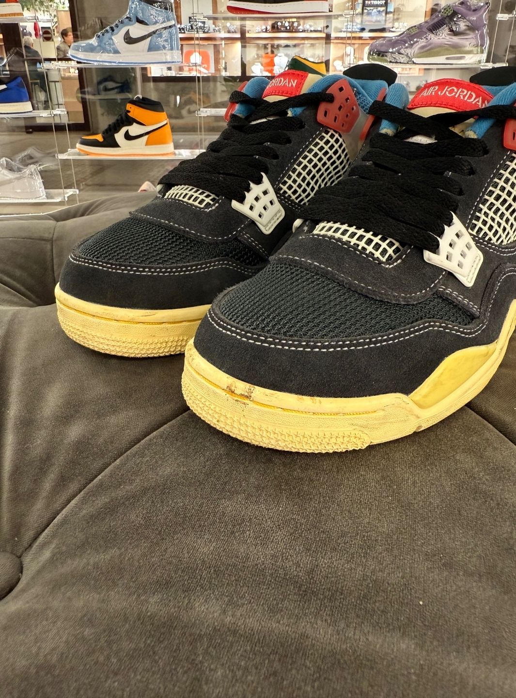 Air Jordan 4 Retro Union Off Noir - Sneakers Usate | ResellZone