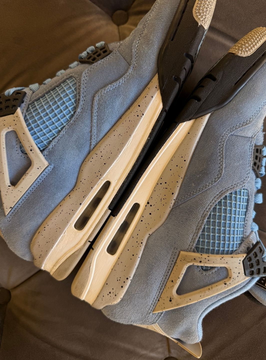 Air Jordan 4 Retro University Blue - Sneakers Usate | ResellZone