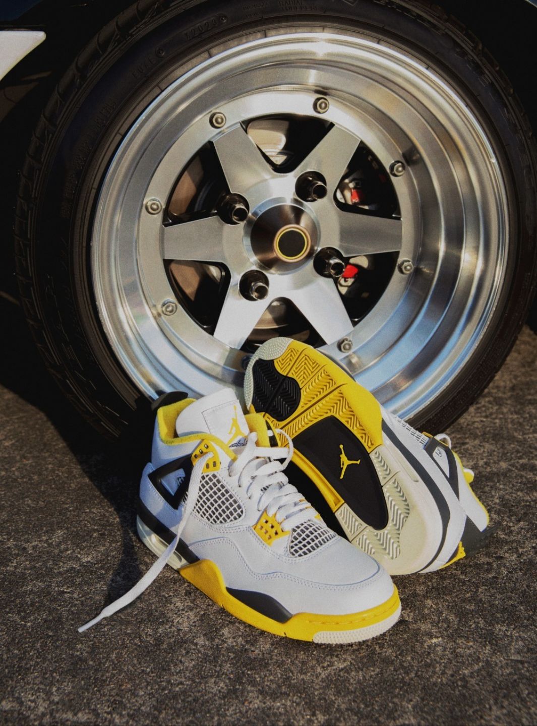 Air Jordan 4 Retro Vivid Sulfur - AQ9129-101 | ResellZone