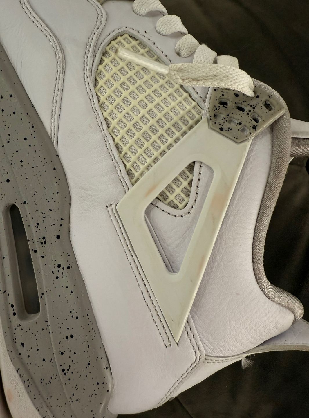 Air Jordan 4 Retro White Oreo (2021) - Sneakers Usate | ResellZone