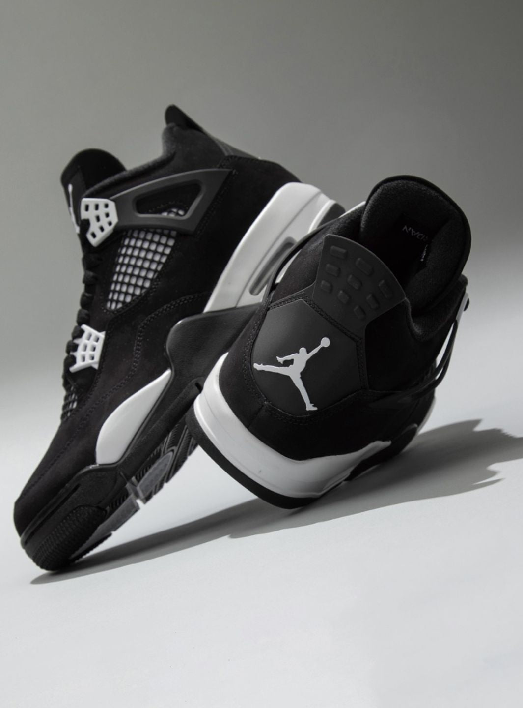 Air Jordan Retro White Thunder FQ8138-001 ResellZone