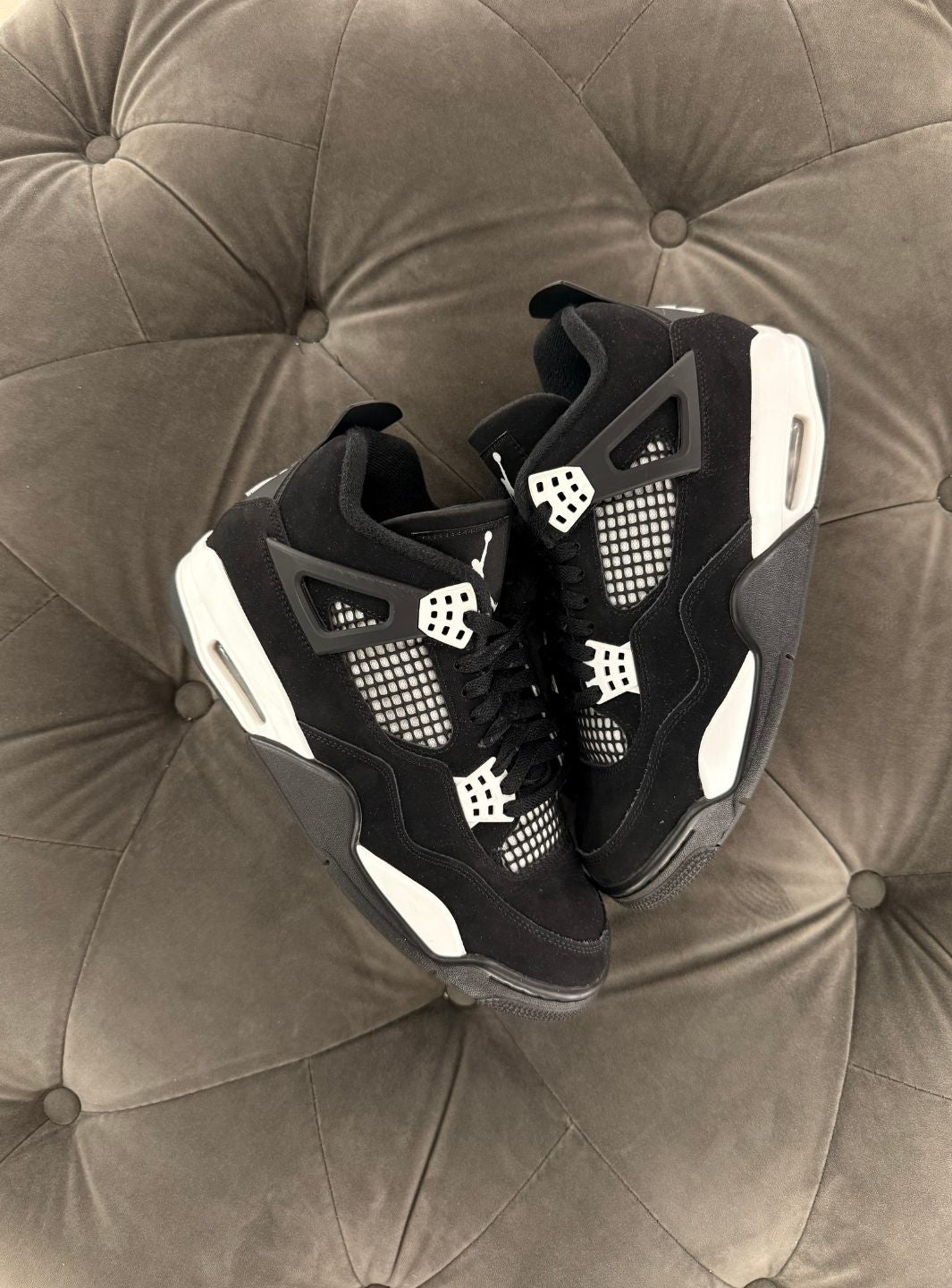 Air Jordan 4 Retro White Thunder - Sneakers Usate | ResellZone