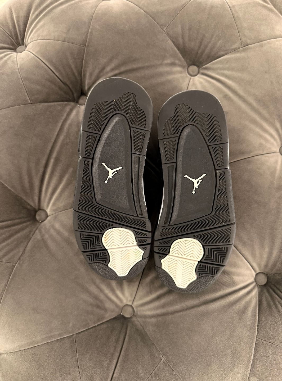 Air Jordan 4 Retro White Thunder - Sneakers Usate | ResellZone