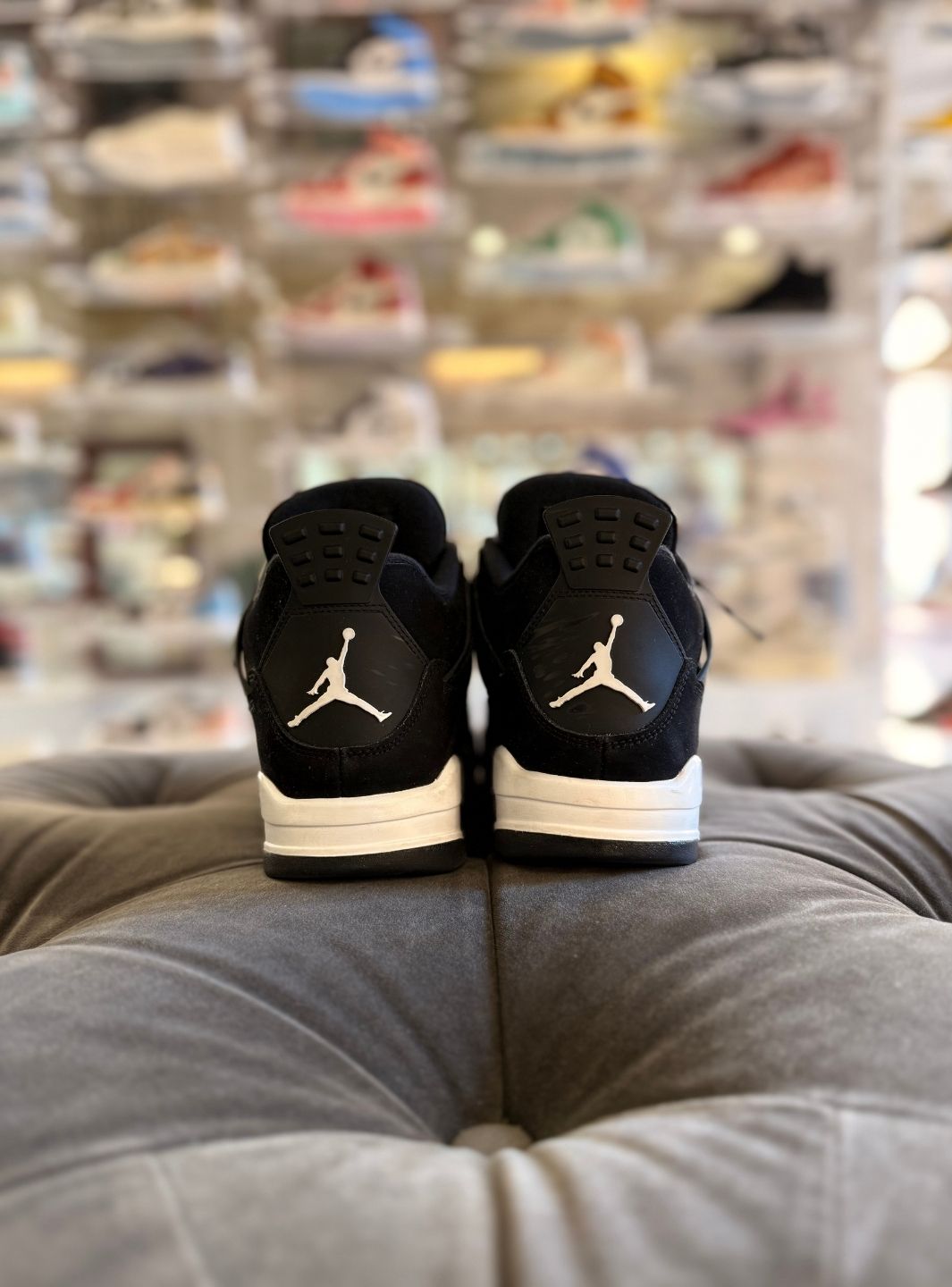 Air Jordan 4 Retro White Thunder - Sneakers Usate | ResellZone