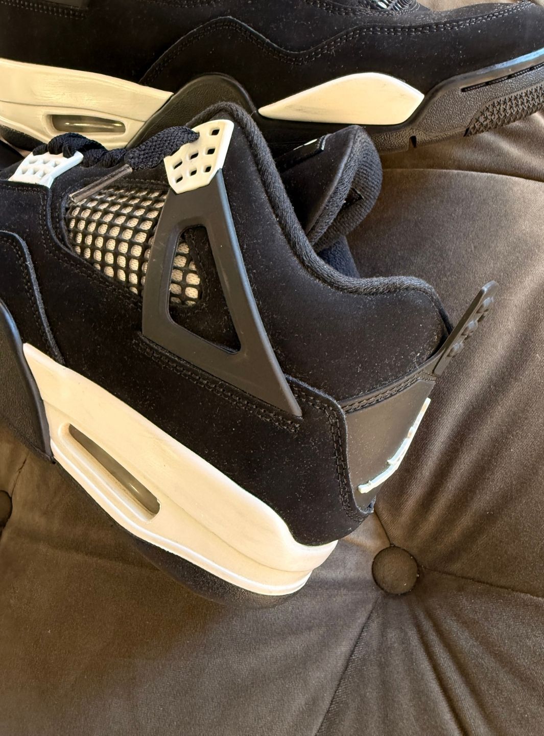 Air Jordan 4 Retro White Thunder - Sneakers Usate | ResellZone