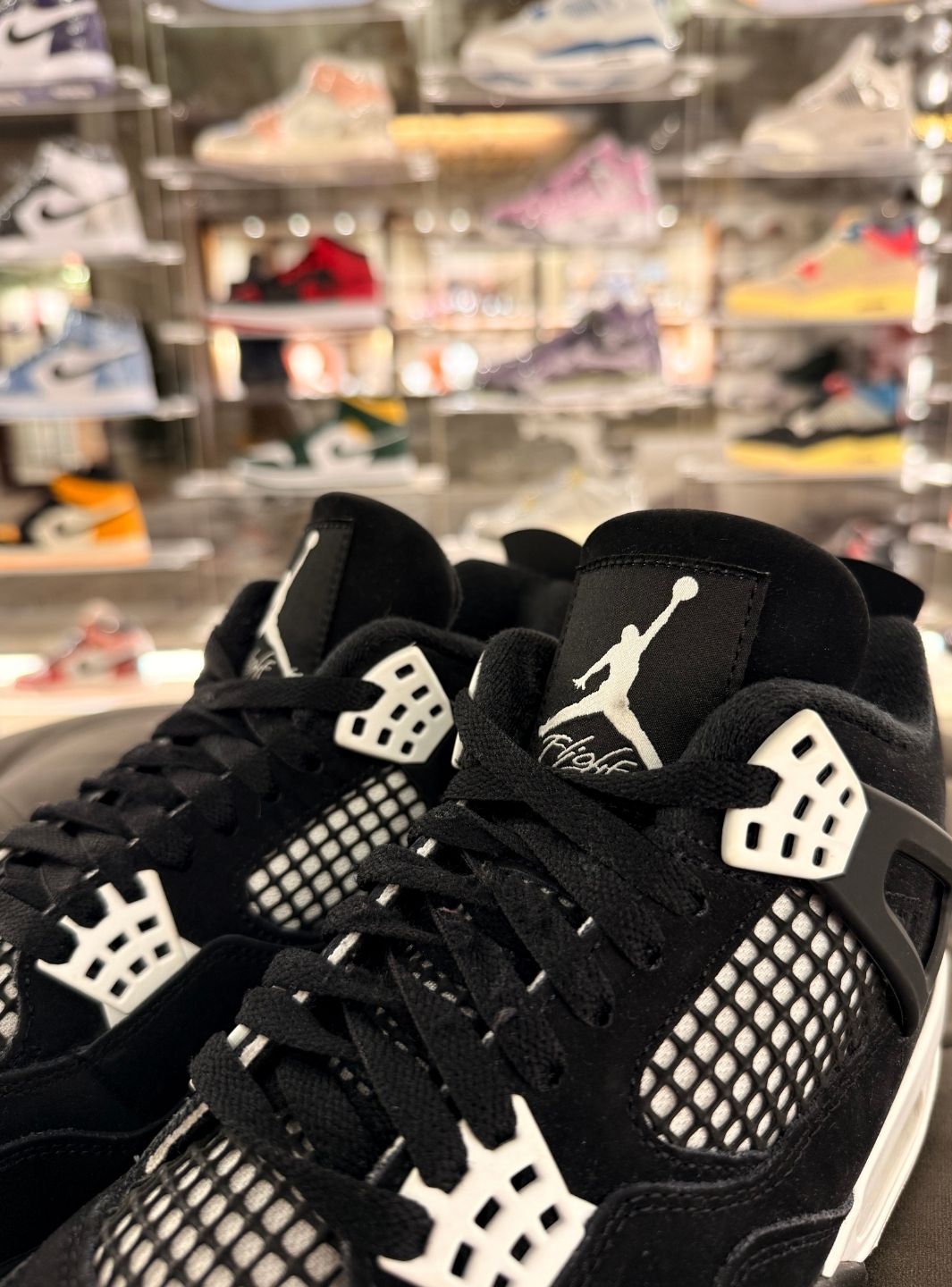 Air Jordan 4 Retro White Thunder - Sneakers Usate | ResellZone